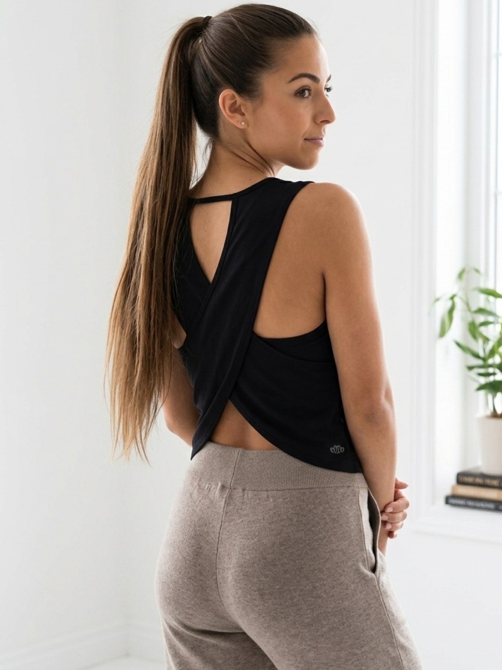 🔥2/$15 Open Twist Back Performance Tank Breathable Lightweight Yoga Pilates Top
